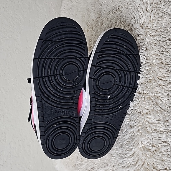 Nike Kids High Top Sneaker - Picture 8 of 12